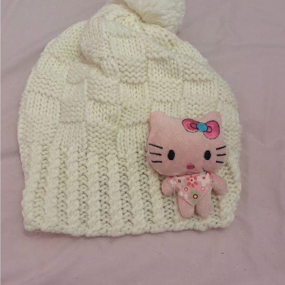 Hello kitty beanie - Picture 3 of 5